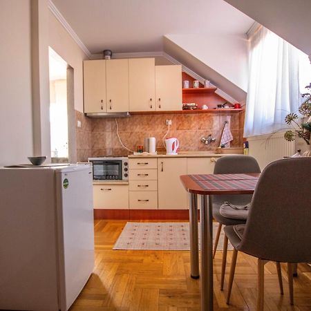 Garden Apartment 2 Subotica Buitenkant foto